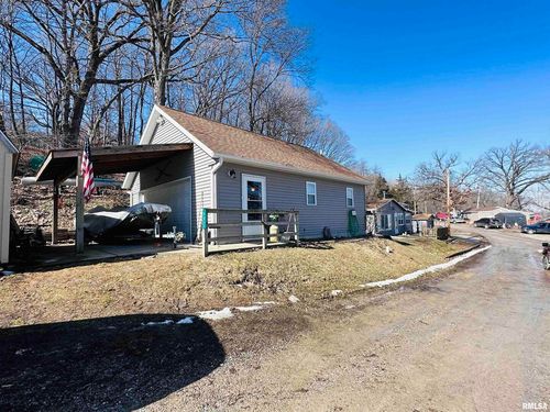 9855 F Ave, Wapello, IA, 52653-9483 | Card Image