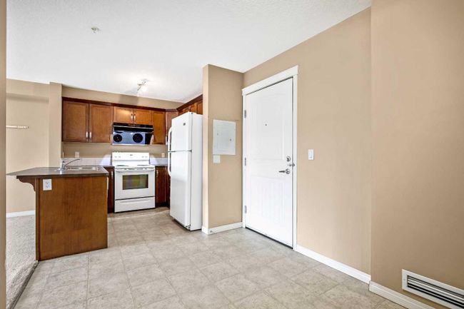 2216 - 175 Panatella Hill Nw, Home with 1 bedrooms, 1 bathrooms and 1 parking in Calgary AB | Image 8