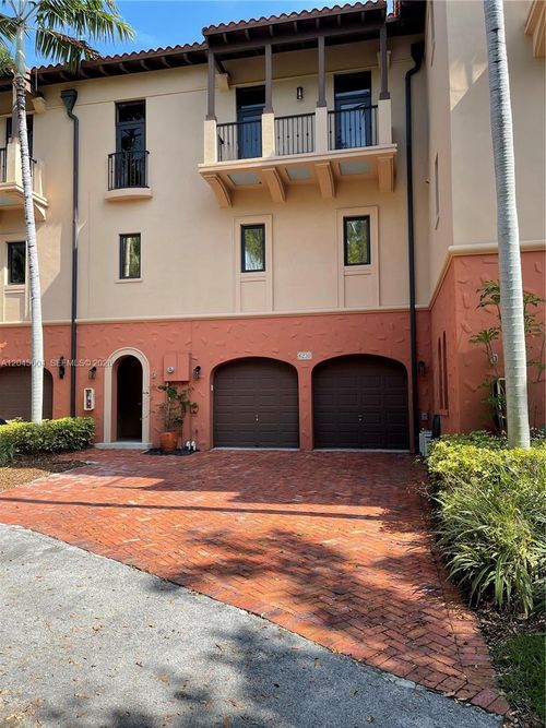 6230-6230 Paradise Point Dr, Palmetto Bay, FL, 33157-2602 | Card Image