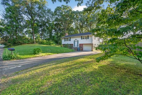 5 Allison Rd, Vernon, CT, 06066-5207 | Card Image