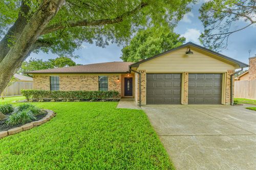 1413 23rd Ave N, Texas City, TX, 77590-5257 | Card Image