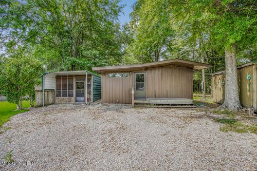 1885 Silver Creek Rd, Crosby, MS, 39633-3764 | Card Image