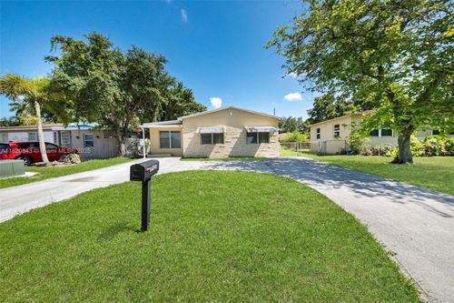 6428 Plunkett St, Hollywood, FL, 33023-1759 | Card Image
