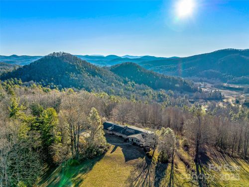 1411 Cabin Creek Rd, Zirconia, NC, 28790-5733 | Card Image