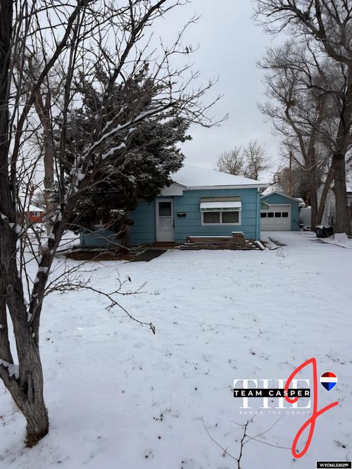 2064 E A St, Casper, WY, 82601 | Card Image