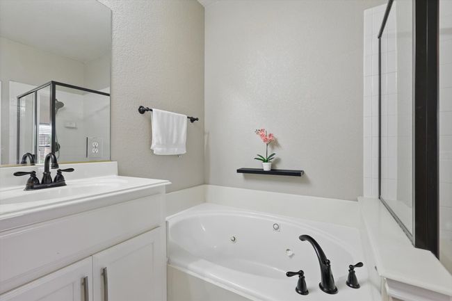 6205 Apache Dr, House other with 3 bedrooms, 2 bathrooms and null parking in The Colony TX | Image 24