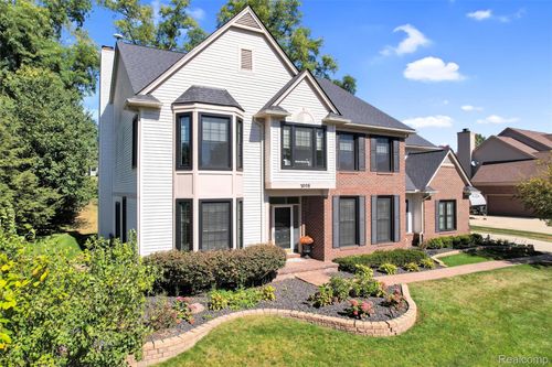 2008 Applebrook Dr, Commerce Twp, MI, 48382-1575 | Card Image