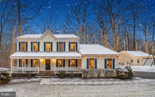 325 Sandy Ridge Rd, Fredericksburg, VA, 22405-3552 | Card Image