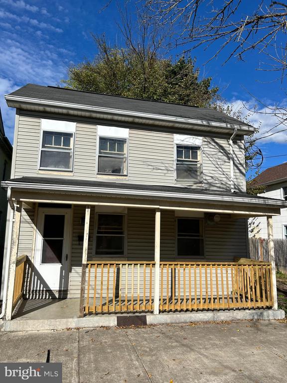 Martin St, Martinsburg, WV 25401