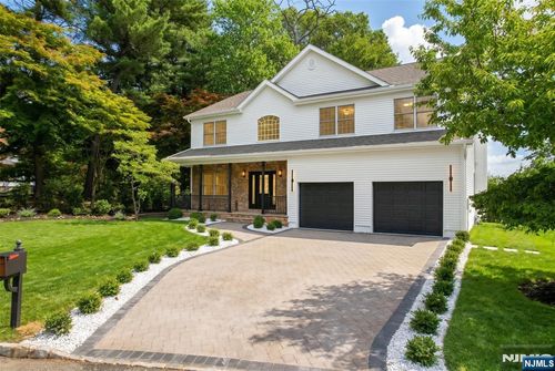 3 Chappy Ct, Westwood, NJ, 07675-5000 | Card Image