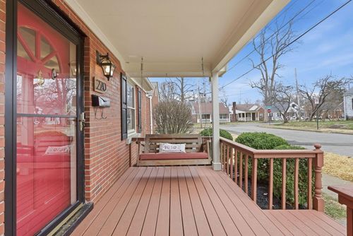 220 Lackawanna Rd, Lexington, KY, 40503-1916 | Card Image