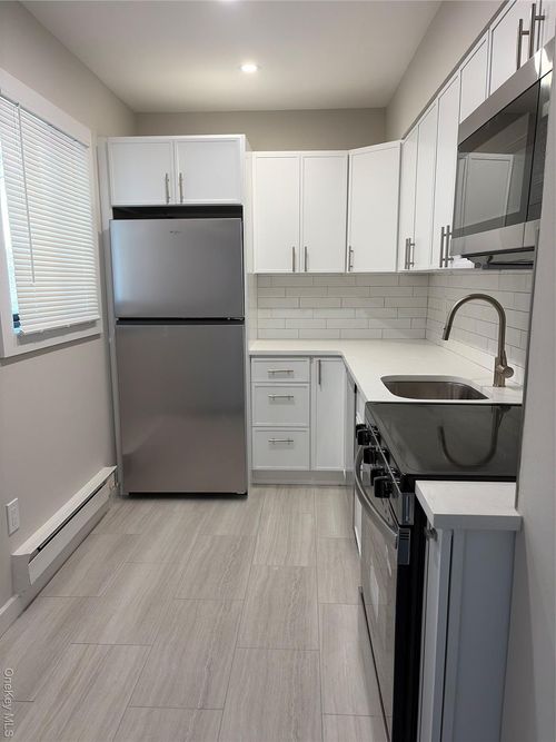 apt-a-99-105 W Hoffman Ave, Lindenhurst, NY, 11757-4014 | Card Image