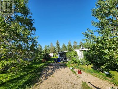 79 Spruce St, House other with 2 bedrooms, 1 bathrooms and null parking in Caronport SK | Image 2