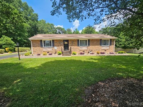 5403 Chesdin Rd, North Dinwiddie, VA, 23803-8137 | Card Image