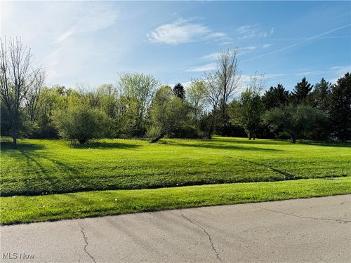 49632 Foxwood Ln, East Palestine, OH, 44413-8792 | Card Image