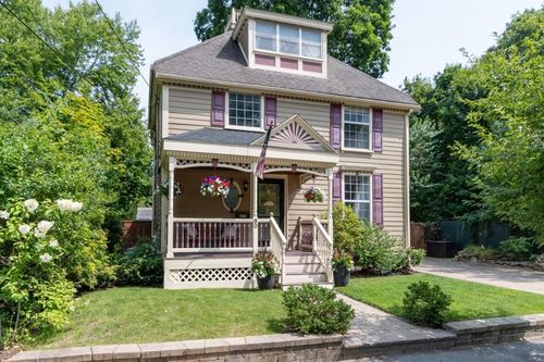 80 Hamilton St, Boston, MA, 02136-2357 | Card Image