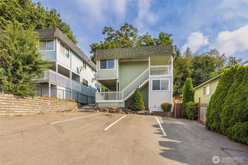 361 Earlington Ave Sw, Renton, WA, 98057-2222 | Card Image