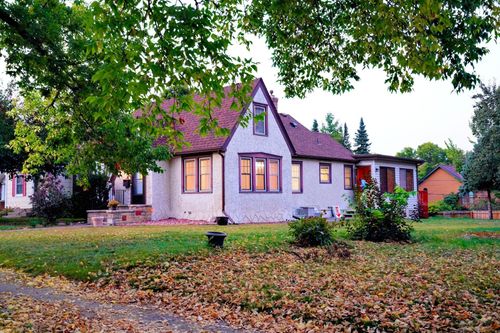4020 Lake Road Ave, Robbinsdale, MN, 55422-1818 | Card Image