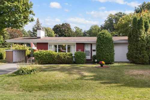 30 Ellery Cres, Nepean, ON, K2H6M6 | Card Image