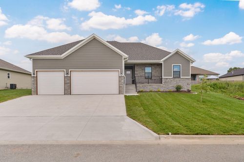 2601 W Webb Rd, Ozark, MO, 65721-4312 | Card Image