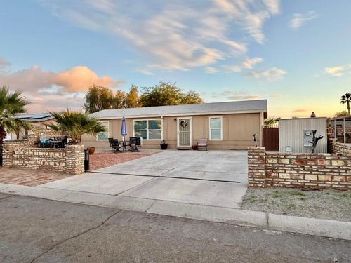 13573 E 54th Dr, Yuma, AZ, 85367-8204 | Card Image