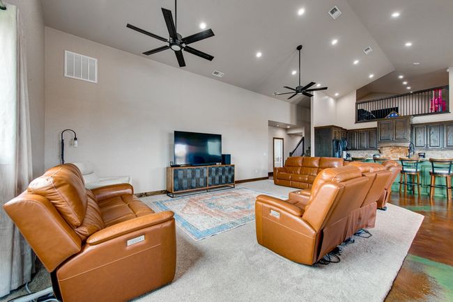 10408 E Midway Rd, House other with 4 bedrooms, 3 bathrooms and 4 parking in Big Spring TX | Image 20