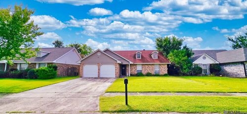 2104 Greenwood Dr, La Place, LA, 70068-2041 | Card Image