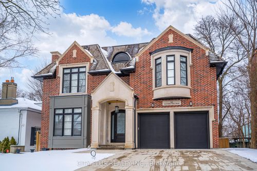 169 Old Forest Hill Road, Toronto, ON, M6C2G7 | Card Image