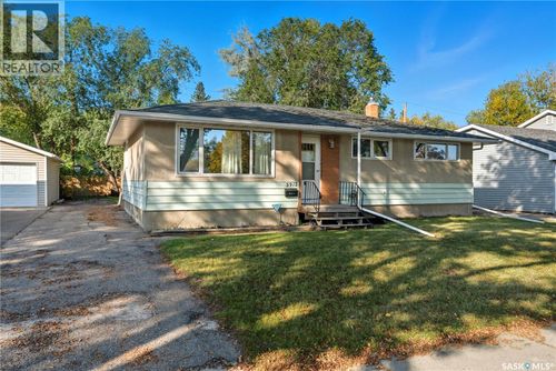 3912 Sherwood Dr, Regina, SK, S4R4A6 | Card Image