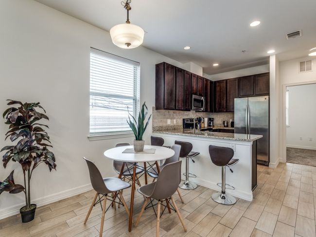 12 - 501 W 30 Th St, Townhouse with 3 bedrooms, 3 bathrooms and 24 parking in Austin TX | Image 6