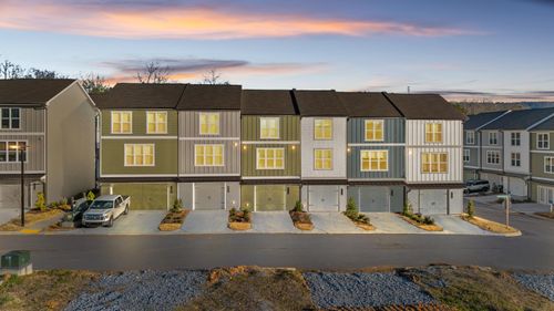 220 Asbury Oak Ln, Chattanooga, TN, 37419-2251 | Card Image