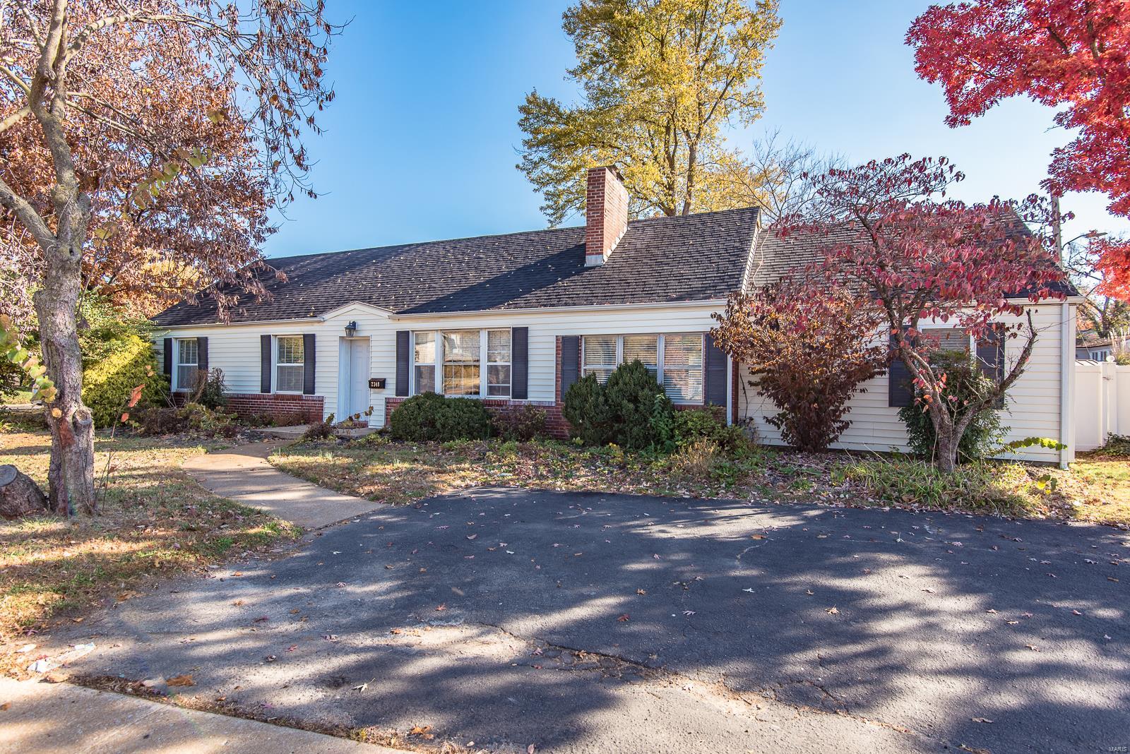 Mcknight Rd, Saint Louis, MO 63124