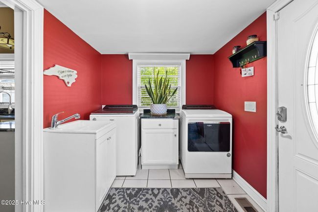 509 S Main St, House other with 4 bedrooms, 5 bathrooms and 1 parking in Bladenboro NC | Image 28