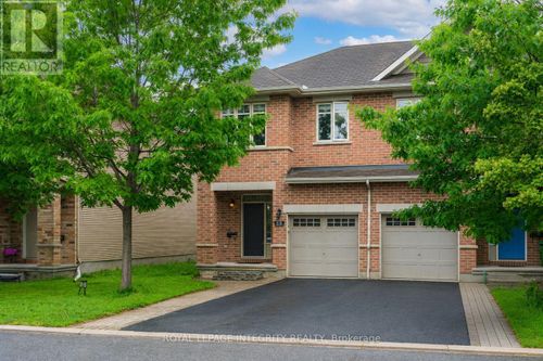 25 Madelon Dr, Nepean, ON, K2J5C7 | Card Image