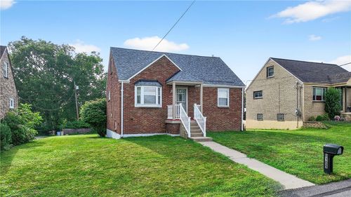 6109 Murray Ave, South Park, PA, 15129-9662 | Card Image