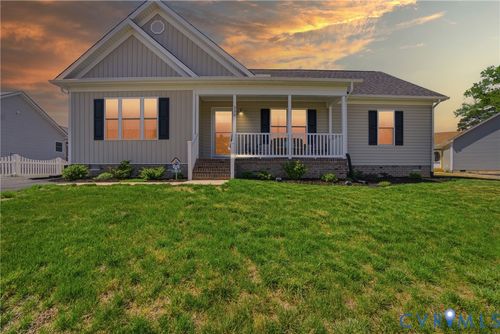 330 Pinecliffe Dr, Colonial Heights, VA, 23834 | Card Image