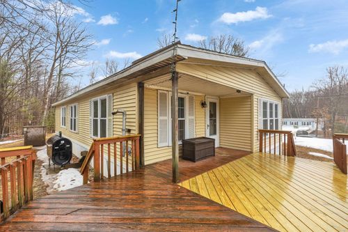 28 Willow Ter, Loudon, NH, 03307-0832 | Card Image