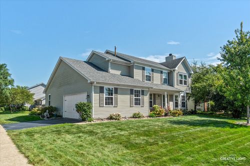 52 Blackberry Trl, Aurora, IL, 60506-4259 | Card Image