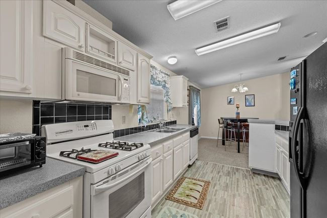 kitchen plenty of room | Image 9