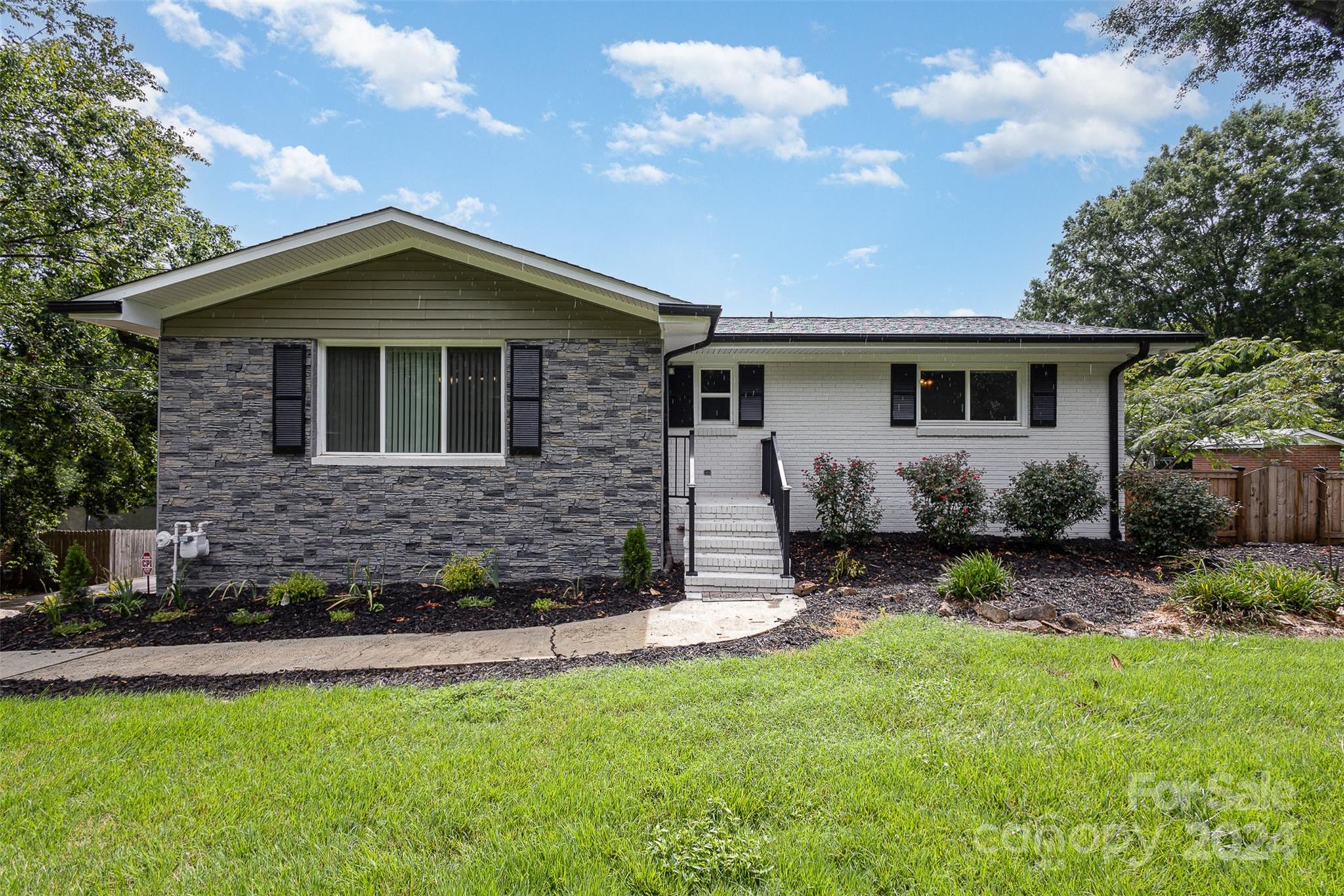 Laverne Dr, Concord, NC 28025
