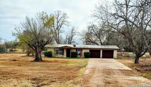 870 State Highway 173, Devine, TX, 78016 | Card Image