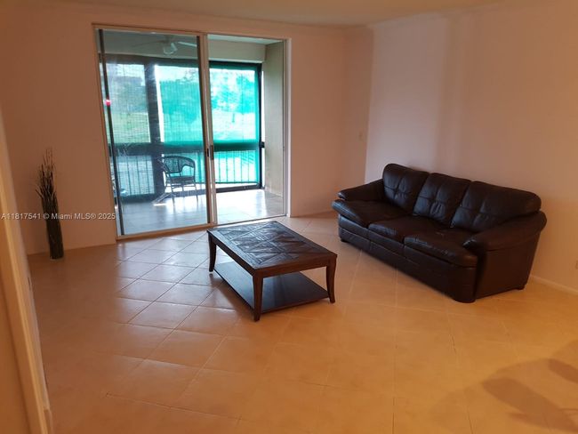 APT-3D - 3740 Inverrary Dr, Condo with 1 bedrooms, 2 bathrooms and null parking in LAUDERHILL FL | Image 7