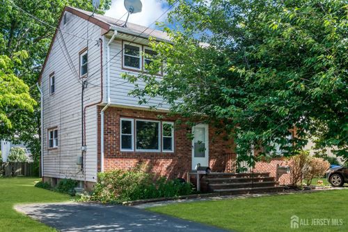 370-368-370 Voorhees Ave, Middlesex, NJ, 08846-2362 | Card Image
