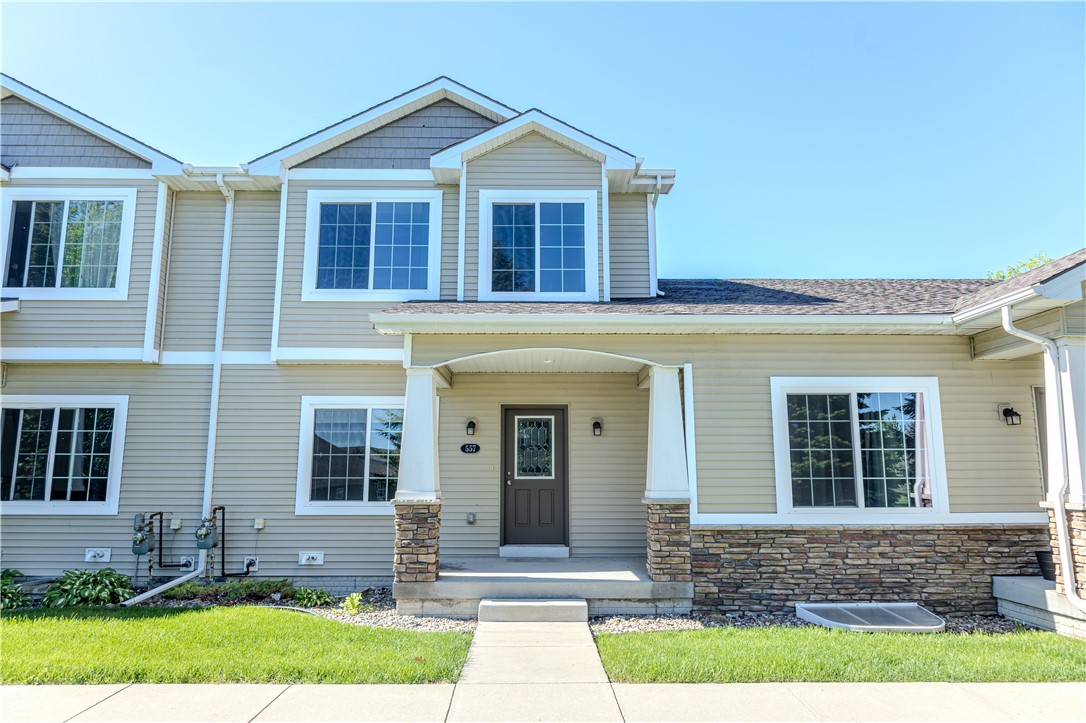 Williams Ct, Waukee, IA 50263