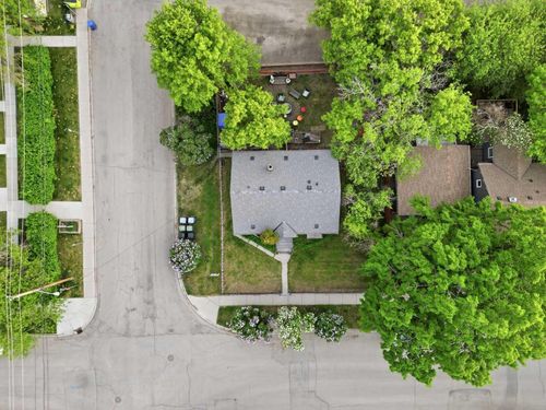 1339 11 Ave Se, Calgary, AB, T2G0Z6 | Card Image
