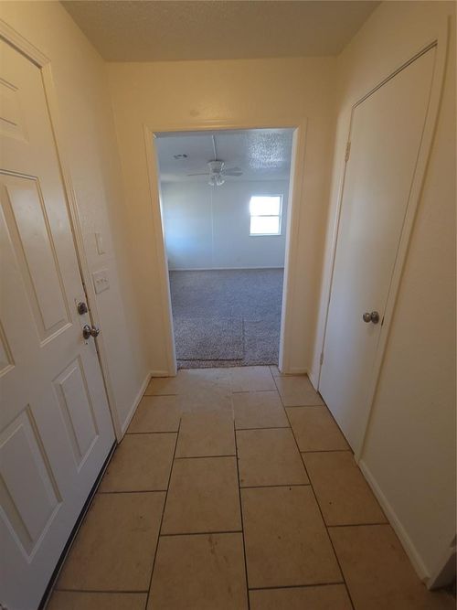 6800 Lancer Ln, Oklahoma City, OK, 73132-6032 | Card Image