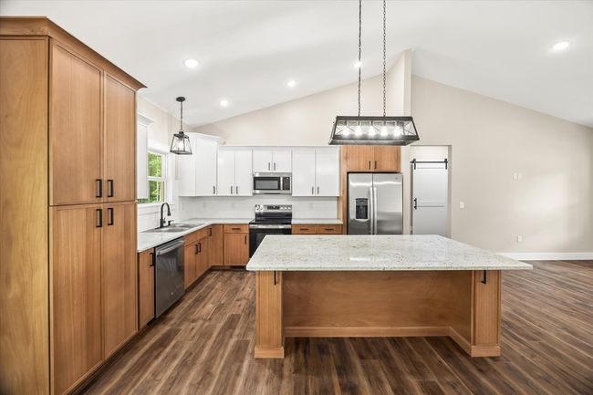 305 Georgee Rd, House other with 3 bedrooms, 2 bathrooms and 2 parking in Jamestown TN | Image 7