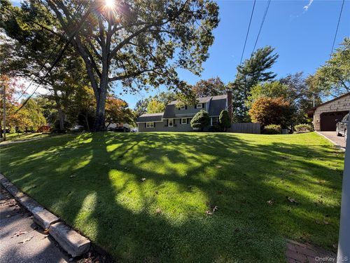14 King Arthurs Ct, Saint James, NY, 11780-3114 | Card Image