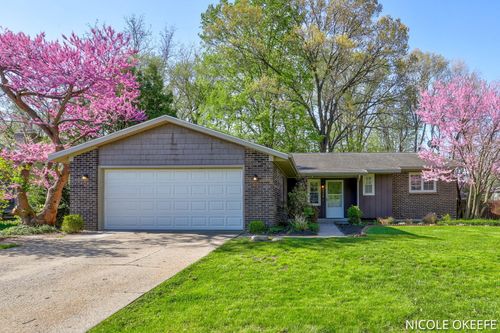 2340 Easy St Sw, Wyoming, MI, 49519-4817 | Card Image