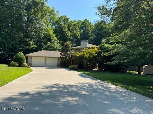 346 Fallen Oak Court, Seymour, TN, 37865 | Card Image